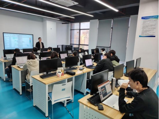 金鹰体育手机版下载操作说明组织12名